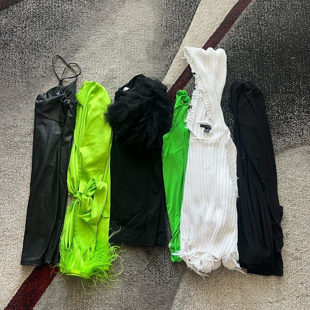 Women’s Assorted Clothing 6PC Bundle Size S